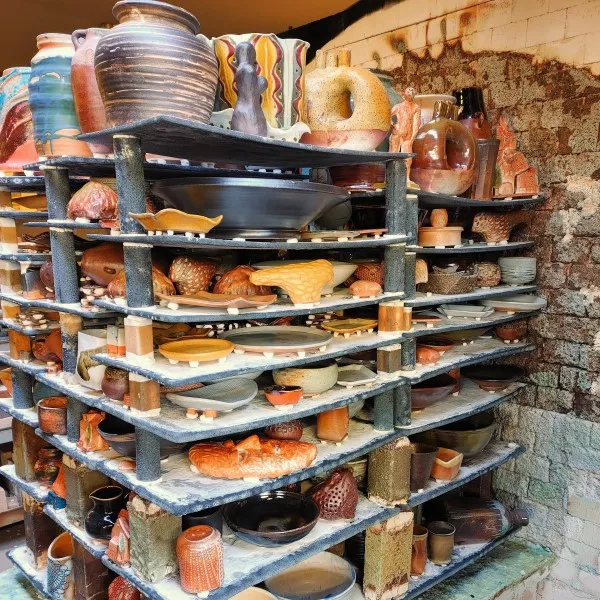 Wheel Throwing and Handbuilding: Cone 10 Soda Firing / Slips and Glazing : Intermediate to Advanced