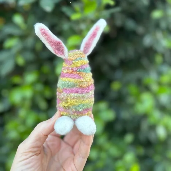 Introduction to Needle Felting: Easter Eggs